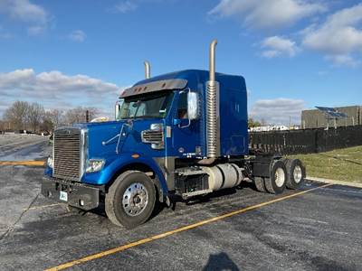 Freightliner Coronado 122 SD Sleeper Semi Truck - 70" Integral Sleeper, 505HP, 10 Speed Manual