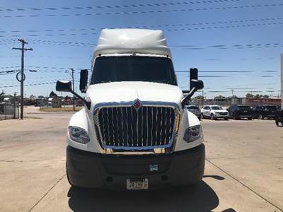 International LT625 Sleeper Semi Truck - 73" Integral Sleeper, Cummins 450HP, 10 Speed Automatic