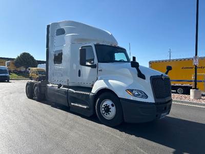 International LT625 Sleeper Semi Truck - 73" Integral Sleeper, Cummins 450HP, 12 Speed Automatic