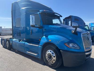 International LT625 Single Axle Sleeper Semi Truck - 73" Integral Sleeper, Cummins 400HP, 11 Speed Automatic