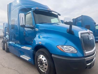 International LT625 Single Axle Sleeper Semi Truck - 73" Integral Sleeper, Cummins 400HP, 11 Speed Automatic