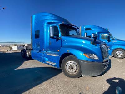 International LT625 Single Axle Sleeper Semi Truck - 73" Integral Sleeper, Cummins 400HP, 11 Speed Automatic
