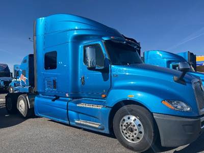 International LT625 Single Axle Sleeper Semi Truck - 73" Integral Sleeper, Cummins 400HP, 11 Speed Automatic
