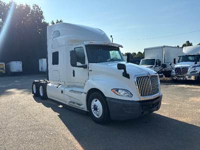 International LT625 Sleeper Semi Truck - 73" Integral Sleeper, Cummins 450HP, 12 Speed Automatic