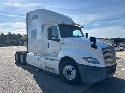 International LT625 Sleeper Semi Truck - 73" Integral Sleeper, Cummins 450HP, 12 Speed Automatic