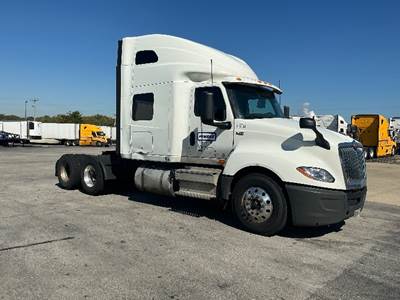 International LT625 Sleeper Semi Truck - 73" Integral Sleeper, Cummins 450HP, 12 Speed Automatic