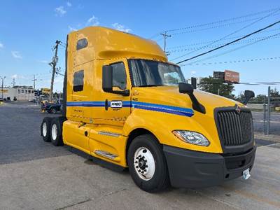 International LT625 Sleeper Semi Truck - 73" Integral Sleeper, Cummins 450HP, 12 Speed Automatic