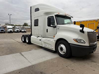 International LT625 Sleeper Semi Truck - 73" Integral Sleeper, Cummins 450HP, 12 Speed Automatic
