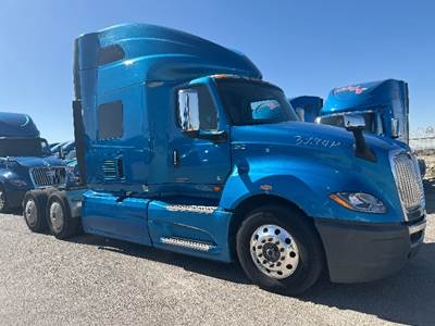 International LT625 Single Axle Sleeper Semi Truck - 73" Integral Sleeper, Cummins 400HP, 11 Speed Automatic