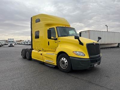 International LT625 Sleeper Semi Truck - 73" Integral Sleeper, Cummins 450HP, 12 Speed Automatic
