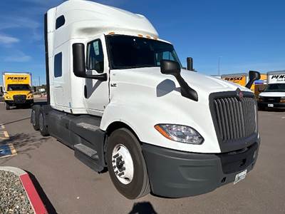 International LT625 Sleeper Semi Truck - 73" Integral Sleeper, Cummins 450HP, 12 Speed Automatic