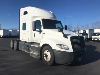 International LT625 Sleeper Semi Truck - 73" Integral Sleeper, Cummins 450HP, 12 Speed Automatic
