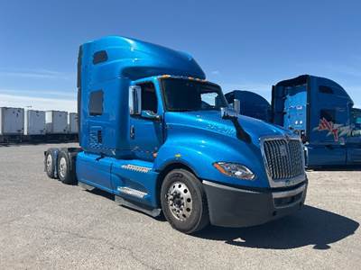 International LT625 Single Axle Sleeper Semi Truck - 73" Integral Sleeper, Cummins 400HP, 11 Speed Automatic