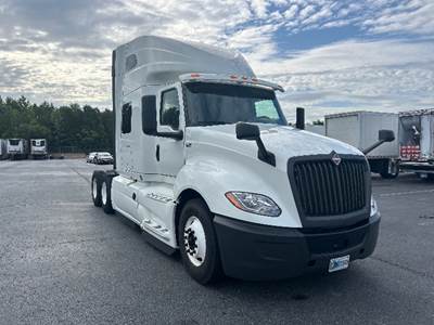 International LT625 Sleeper Semi Truck - 73" Integral Sleeper, Cummins 450HP, 10 Speed Automatic
