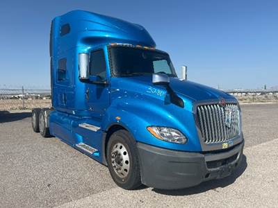 International LT625 Single Axle Sleeper Semi Truck - 73" Integral Sleeper, Cummins 400HP, 11 Speed Automatic