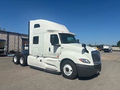 International LT625 Sleeper Semi Truck - 73" Integral Sleeper, Cummins 450HP, 12 Speed Automatic