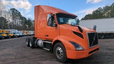 Volvo VNR64640 Sleeper Semi Truck - 61" Integral Sleeper, 425HP, 12 Speed Automatic