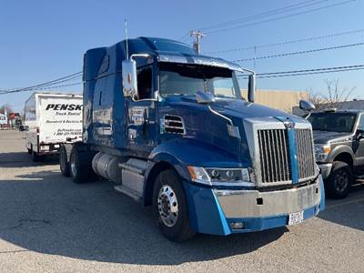 Western Star 5700XE Sleeper Semi Truck - 68" Integral Sleeper, 505HP, 13 Speed Manual