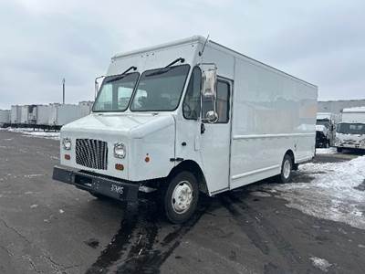 Freightliner MT45G Single Axle Step Van - Gmc, 308HP, 6 Speed Automatic