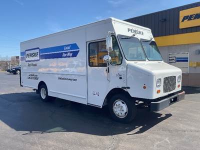 Freightliner MT45G Single Axle Step Van - Gmc, 308HP, 6 Speed Automatic