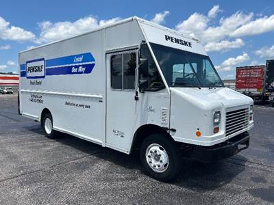 Freightliner MT45G Single Axle Step Van - Gmc, 308HP, 6 Speed Automatic