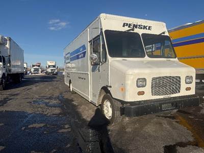 Freightliner MT55G Single Axle Step Van - Gmc, 308HP, 6 Speed Automatic