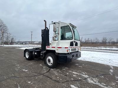 Autocar ACTT42 Yard Spotter Truck - Cummins, 300HP, 5 Speed Automatic