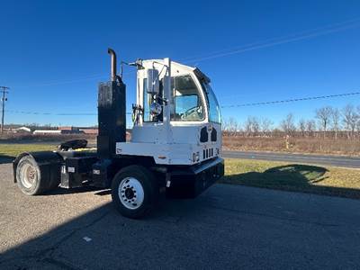 Autocar ACTT42 Yard Spotter Truck - Cummins, 200HP