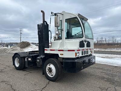 Autocar ACTT42 Yard Spotter Truck - Cummins, 300HP, 5 Speed Automatic