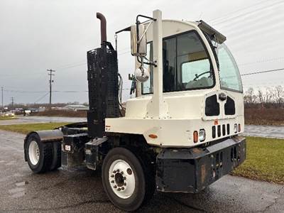 Autocar ACTT42 Yard Spotter Truck - Cummins, 300HP, 6 Speed Automatic
