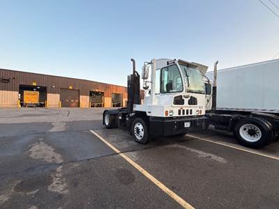 Autocar ACTT42 Yard Spotter Truck - Cummins, 300HP, 6 Speed Automatic