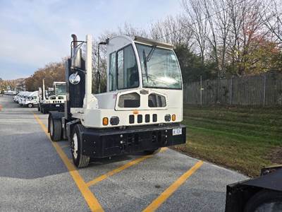 Autocar XSpotter Yard Spotter Truck - Cummins