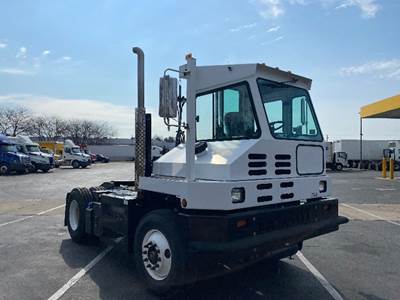 Capacity TJ5000 Yard Spotter Truck - Cummins, 200HP, 6 Speed Automatic
