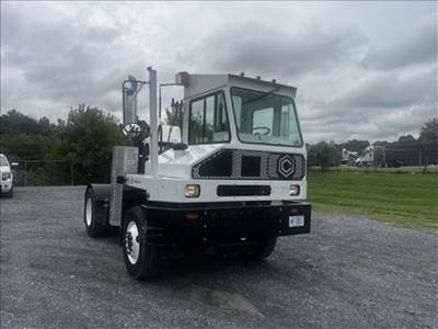 Capacity TJ5000 Yard Spotter Truck - Cummins, 200HP, 6 Speed Automatic