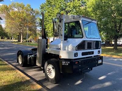 Capacity TJ5000 Yard Spotter Truck - Cummins, 200HP, 6 Speed Automatic