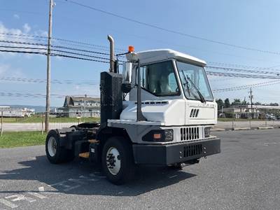 Ottawa T2 Yard Spotter Truck - Cummins, 173HP, 6 Speed Automatic