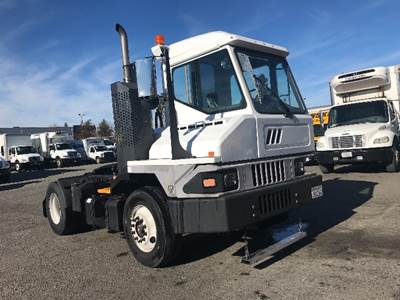 Ottawa T2 Yard Spotter Truck - Cummins, 200HP, 6 Speed Automatic