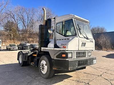 Ottawa T2 Yard Spotter Truck - Cummins, 200HP, 6 Speed Automatic