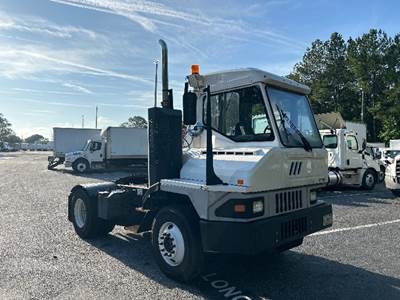 Ottawa T2 Yard Spotter Truck - Cummins, 200HP, 6 Speed Automatic