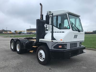 Ottawa T2 Yard Spotter Truck - Cummins, 250HP, 6 Speed Automatic