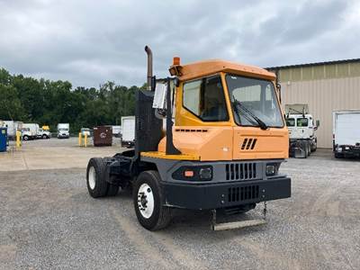 Ottawa T2 Yard Spotter Truck - Cummins, 173HP, 6 Speed Automatic