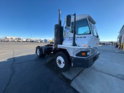 Ottawa T2 Yard Spotter Truck - Cummins, 200HP
