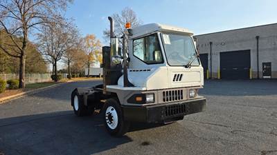 Ottawa T2 Yard Spotter Truck - Cummins, 200HP, 6 Speed Automatic