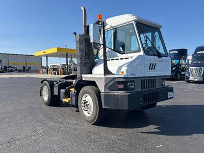 Ottawa T2 Yard Spotter Truck - Cummins, 200HP, 6 Speed Automatic