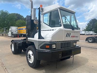 Ottawa T2 Yard Spotter Truck - Cummins, 173HP, 6 Speed Automatic