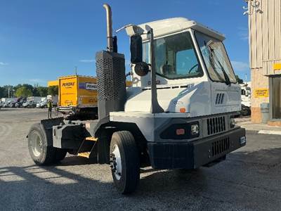 Ottawa T2 Yard Spotter Truck - Cummins, 200HP, 6 Speed Automatic