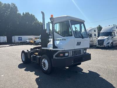 Ottawa T2 Yard Spotter Truck - Cummins, 173HP, 6 Speed Automatic