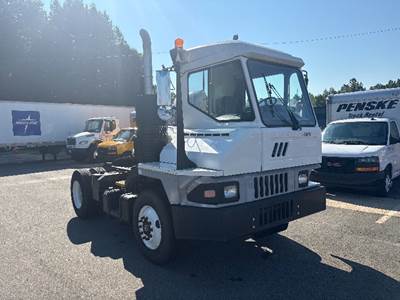 Ottawa T2 Yard Spotter Truck - Cummins, 173HP, 6 Speed Automatic