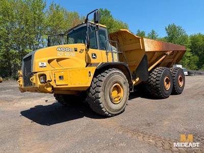 John Deere 400D Articulated Dump Truck