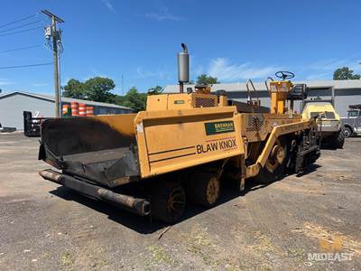 Blaw-Knox PF3200 Asphalt Paver